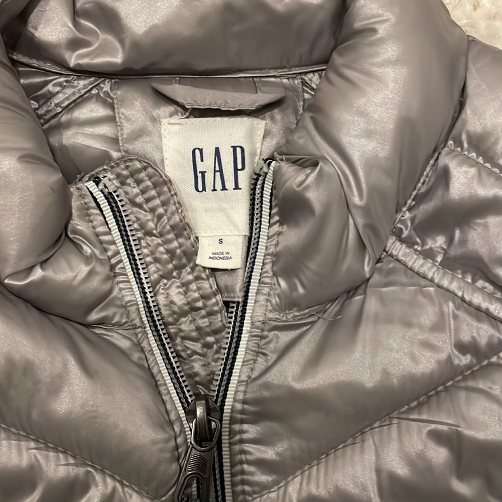 GAP Vest - Picture 4 of 4